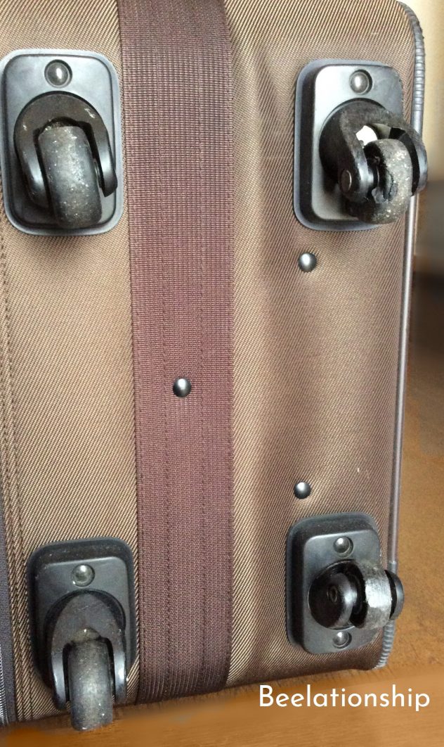 Repair_Luggage_Wheels_002