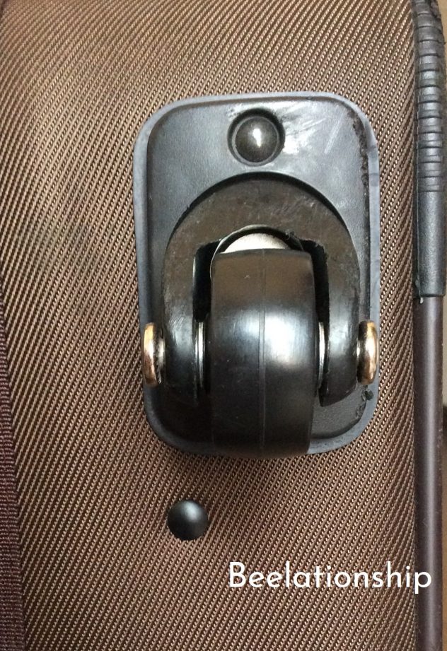 Repair_Luggage_Wheels_010